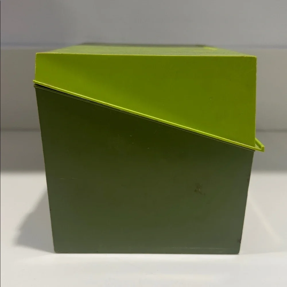 VINTAGE 1970s Betty Crocker Recipe Card Library, Avocado Green Kitchen Decor